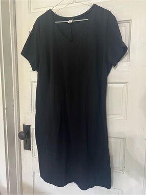 Old Navy Black short sleeve t-shirt dress